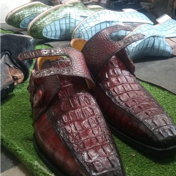 Handcrafted shoes - Picture 6 of 11